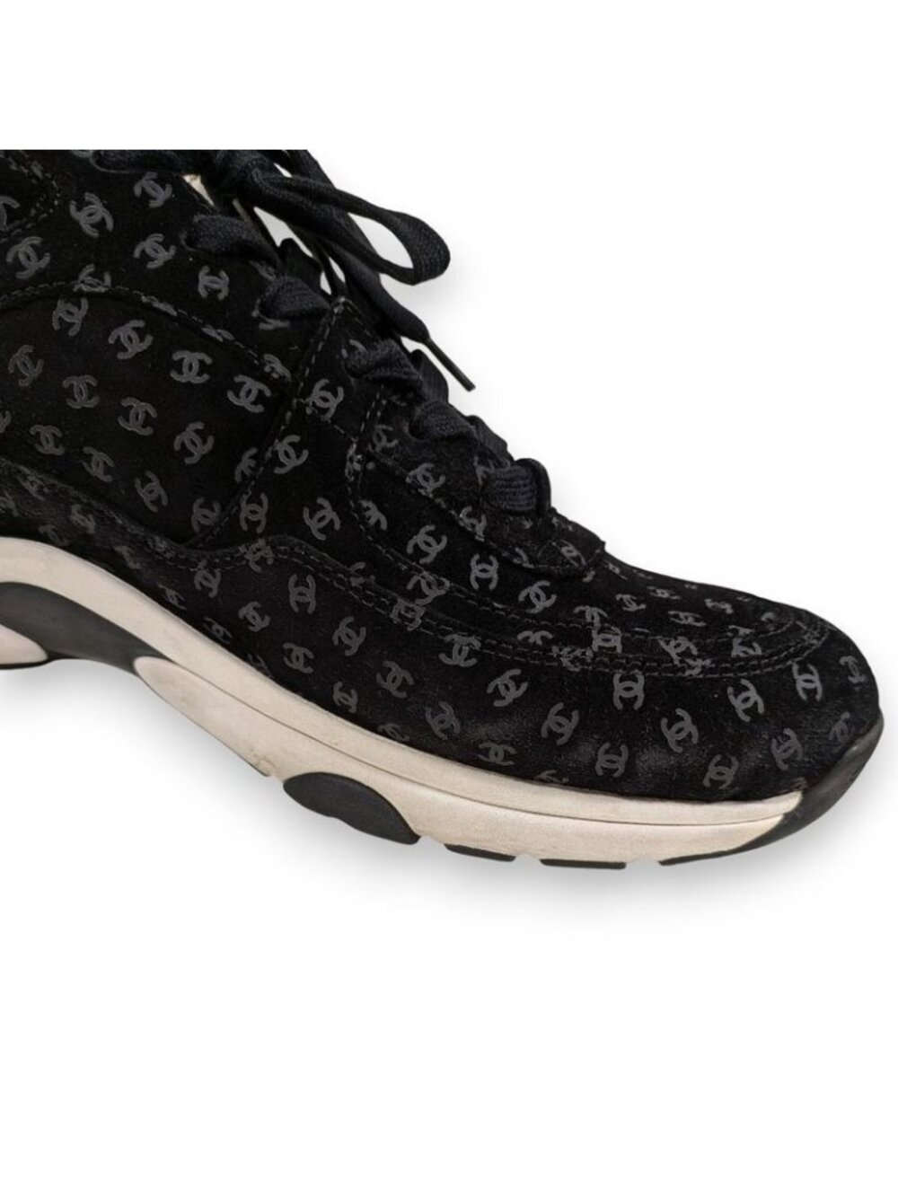 Chanel Coco Mark Print Suede Sneakers Size 42 22AW - Picture 12 of 15